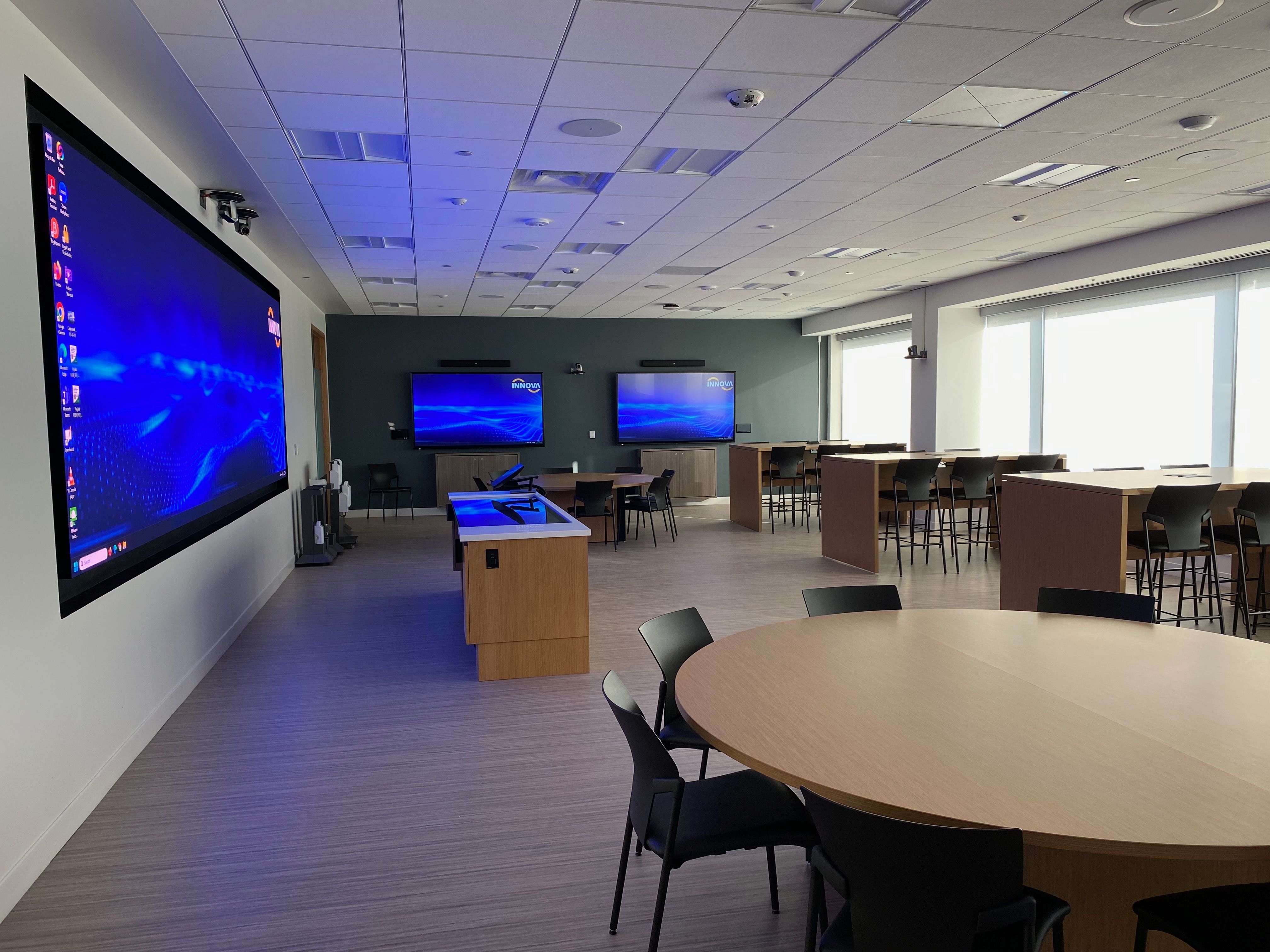 Interactive classroom CRX 604