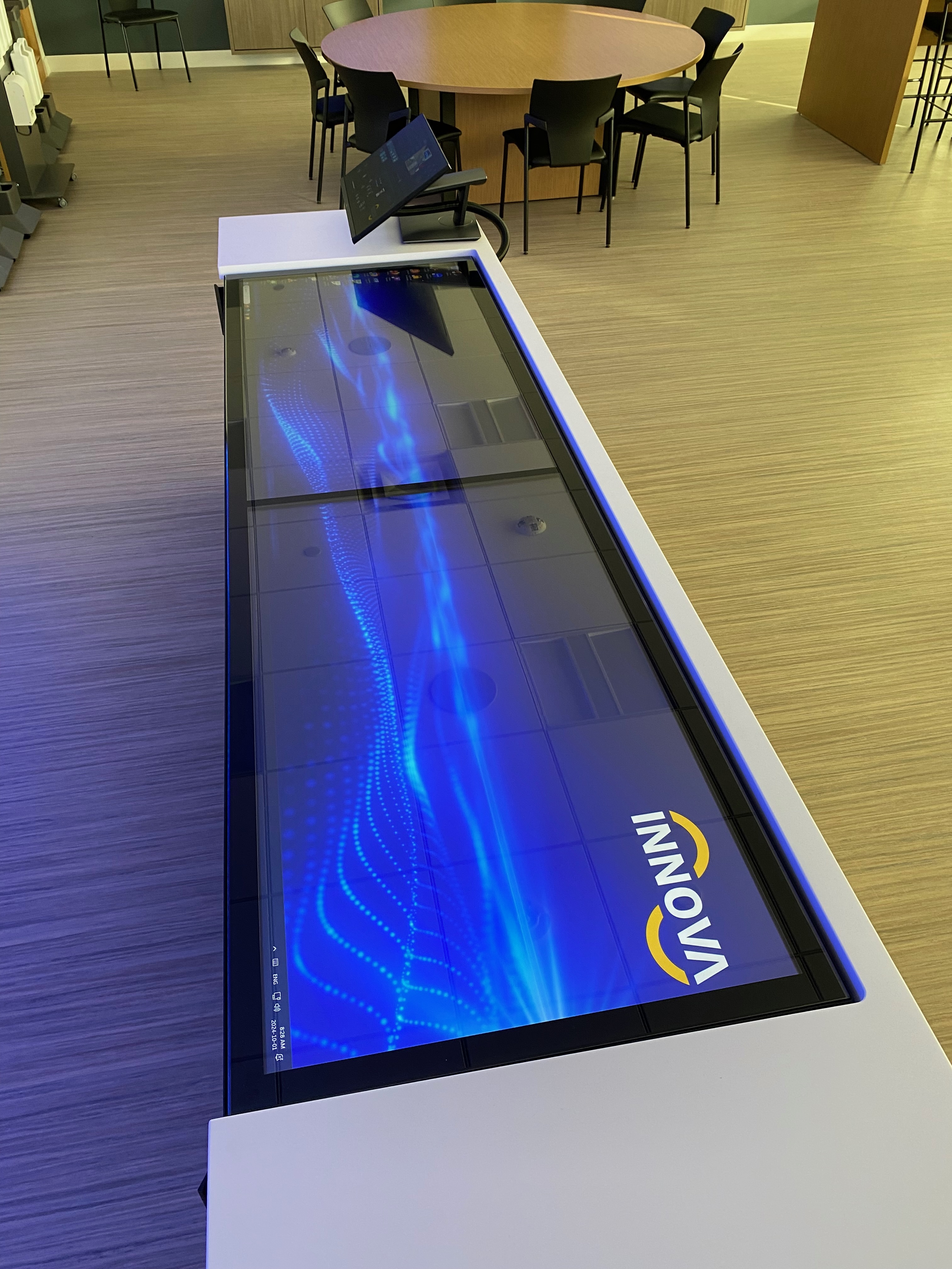 Photo d'une table numérique interactive